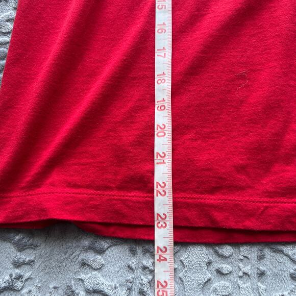 Old Navy Easy Tee Red Holiday Tee Medium - Picture 8 of 8